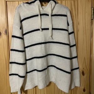 Umgee size Small oversized sweater